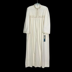 Vassarette - Velvelour Half Zip Nightgown - Lace Neckline - NWT Vintage - XL